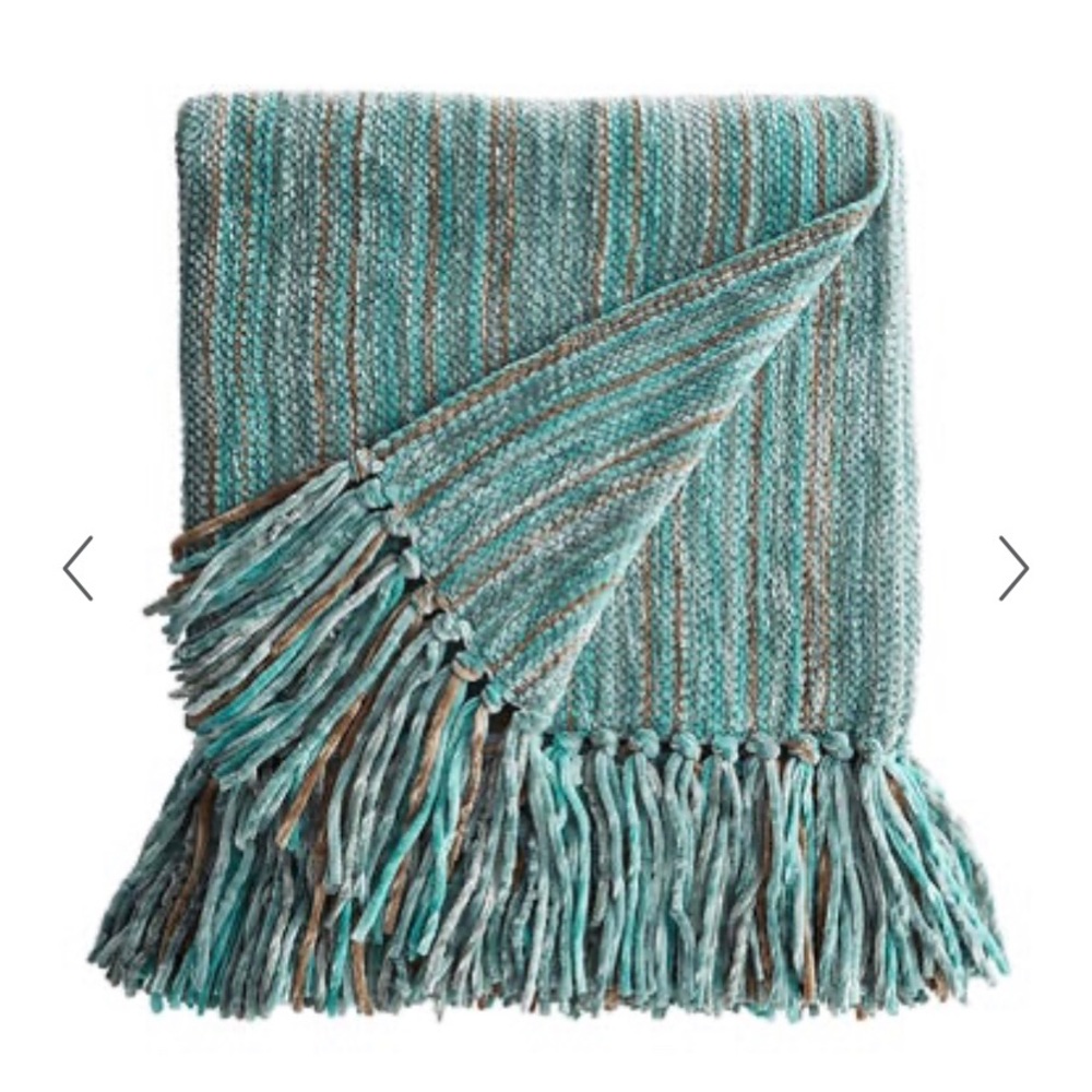 Pier 1 Throw